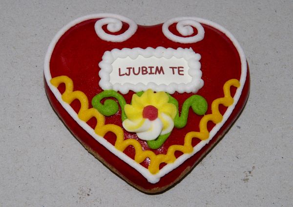 IZDELKI IZ LECTA V EMBALAŽI
