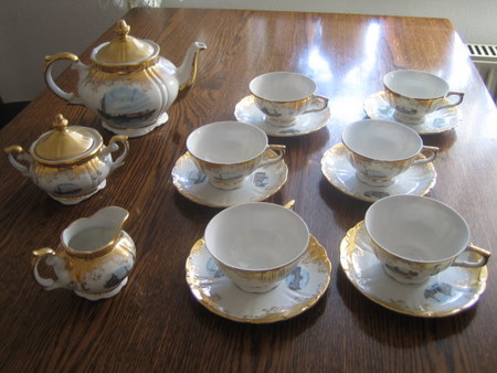 starinski unikaten porcelan - 2 seta