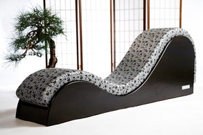 Love Sofa (black lacquered)