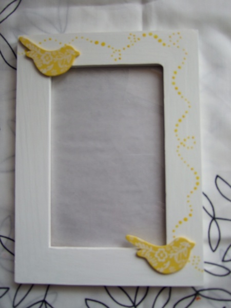 Rainbow frame (bird)