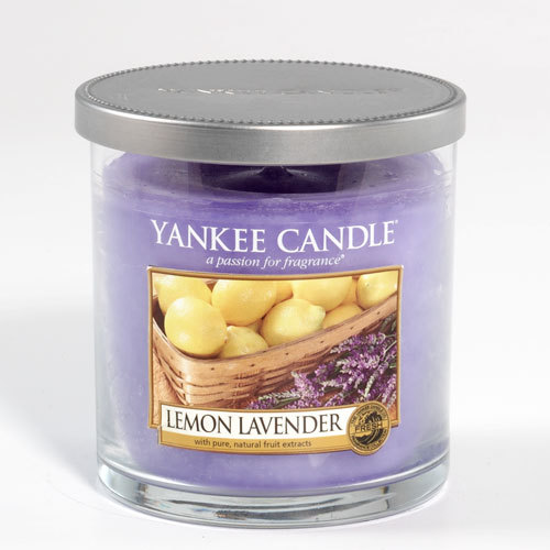 Dišeča sveča YANKEE CANDLE 98g